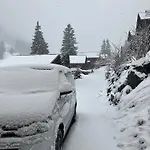 Carre Chalet