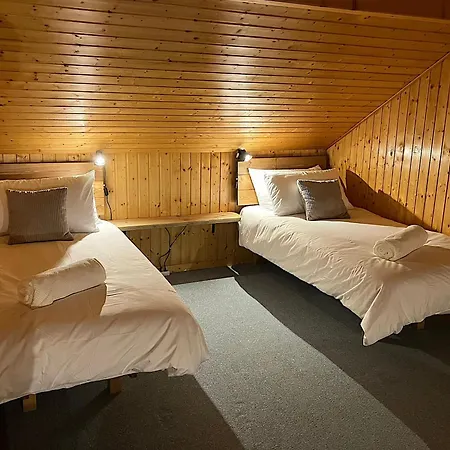 Carre Chalet